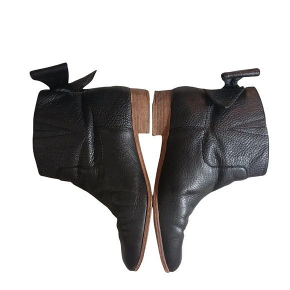 Kate Spade Black Leather Booties with Bows size 7.5 - Picture 2 of 11